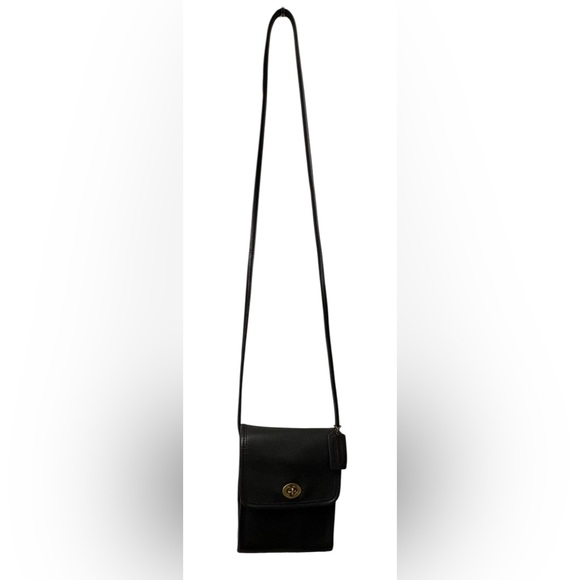 Vintage Coach Scooter Bag. Black/Gold-Tone Hardware. 9893.